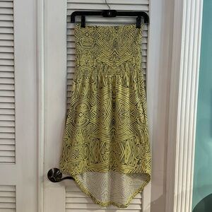 Volcum strapless dress.